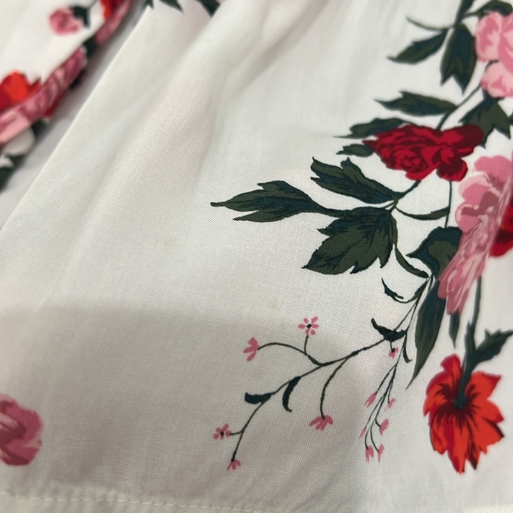 Old Navy girls Flowey long sleeve V-neck floral dressy shirt - Picture 7 of 7